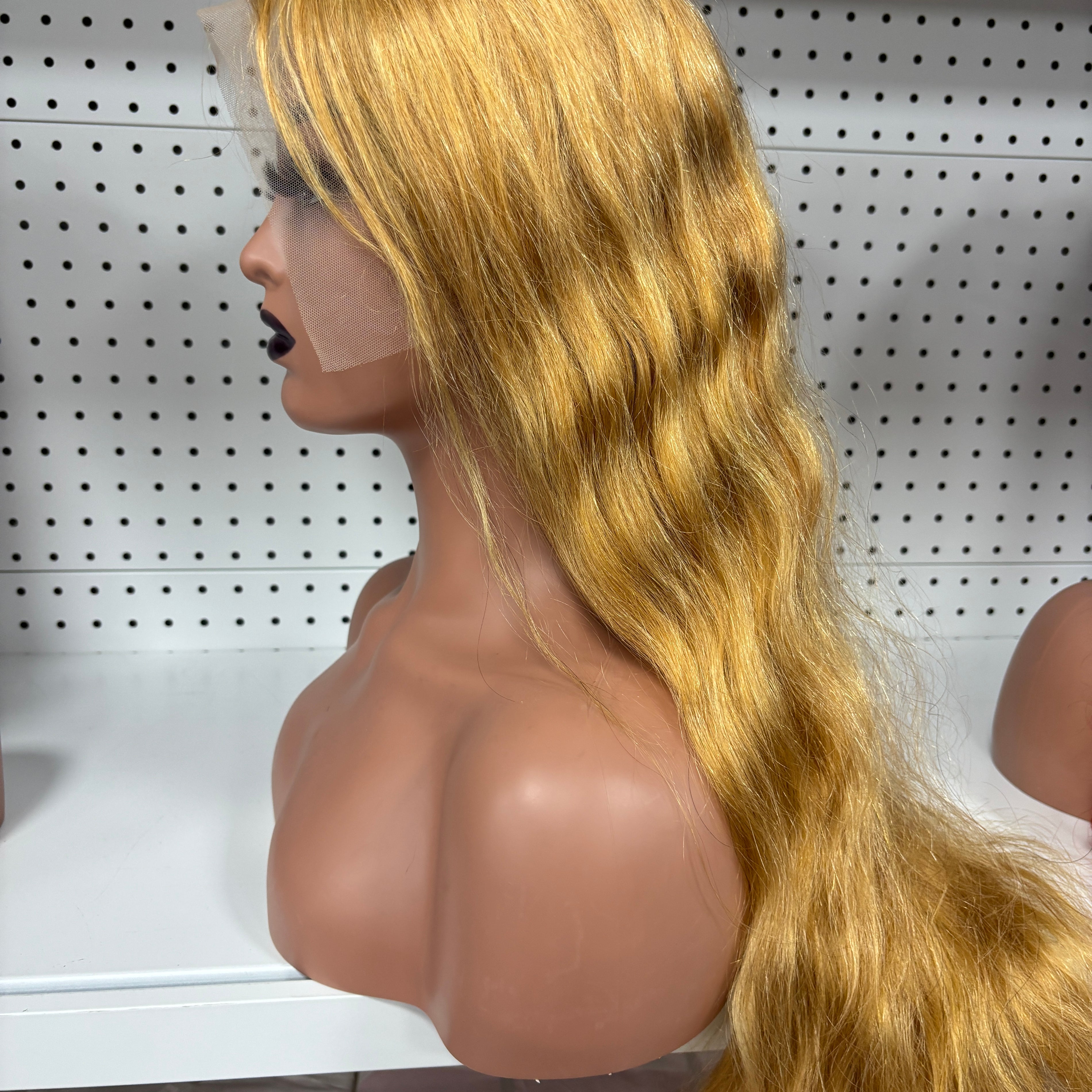 24" Blonde Body Wave HD Lace Front Wig - Sun-Kissed Waves & Seamless Lace
