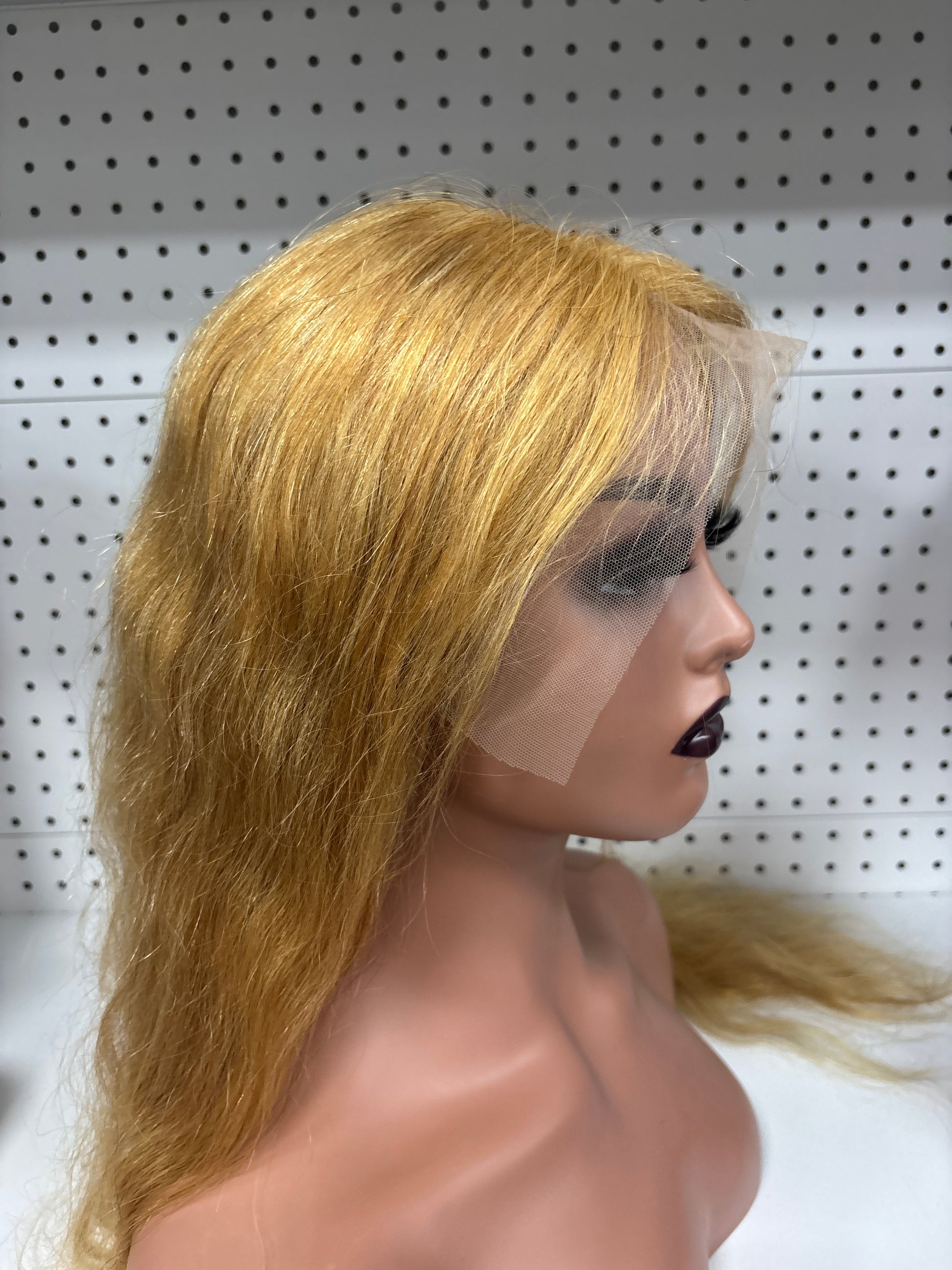 24" Blonde Body Wave HD Lace Front Wig - Sun-Kissed Waves & Seamless Lace