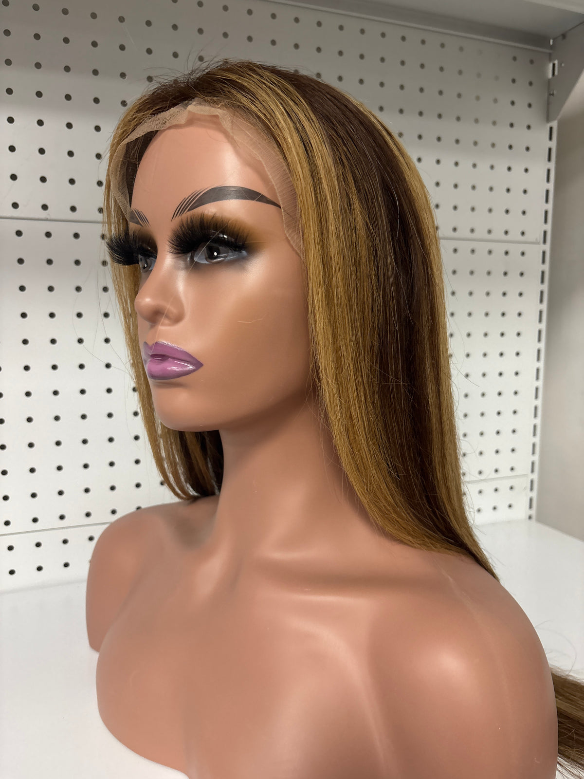 24" Straight Blonde Balayage HD Lace Front Wig – Sun-Kissed Length & Effortless Glam