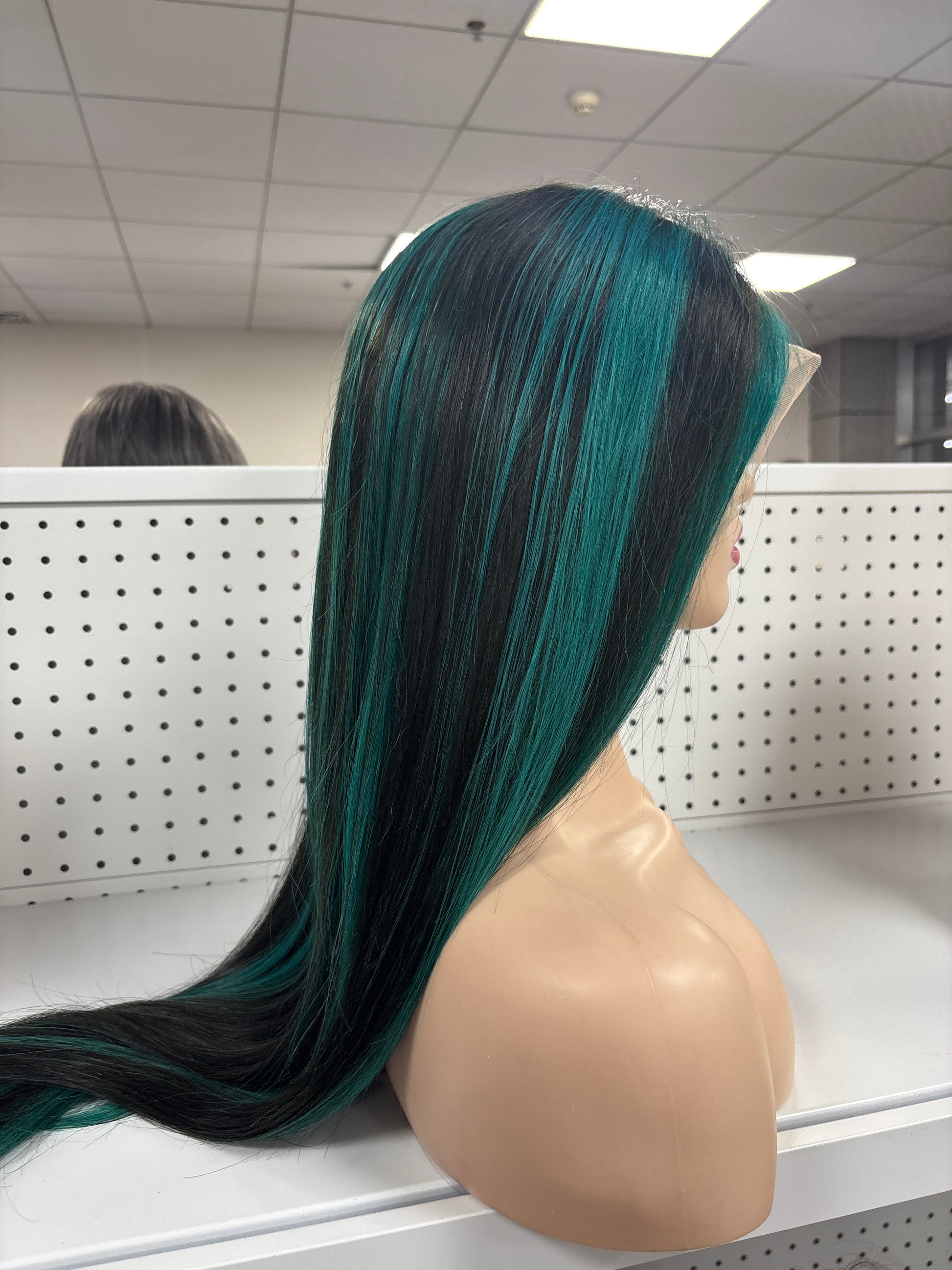 26" Straight Black with Green Highlights HD Lace Front Wig – Edgy & Electrifying